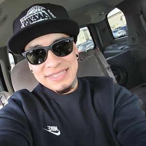 Meet your Posher, Mele